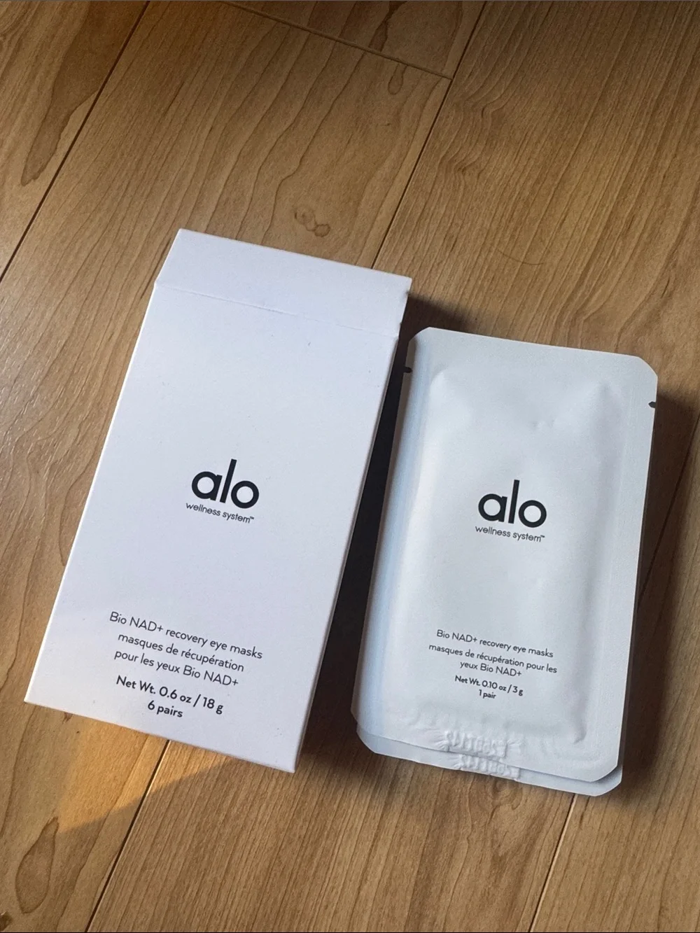ALO Yoga Bio NAD+ Recovery Eye Masks